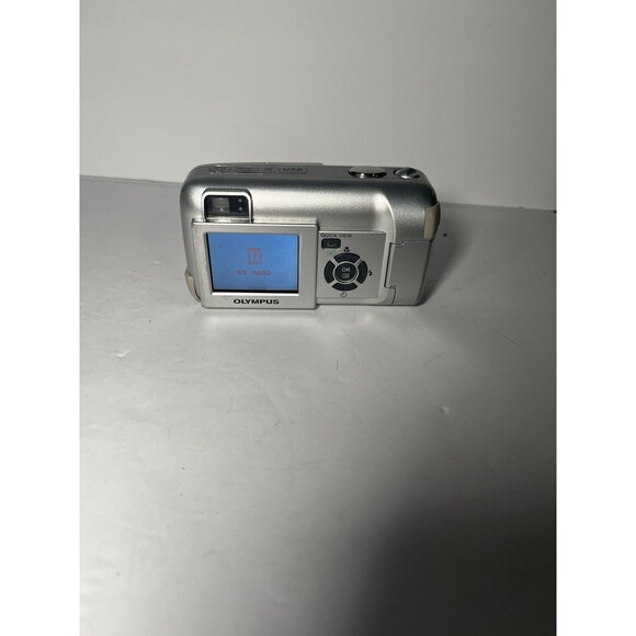 Olympus Camedia D-560 Zoom 3.2MP Digital Camera - Silver - Tested & Working - Picture 6 of 8